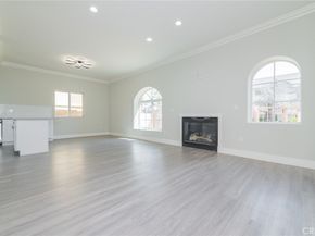 5719 Camellia Avenue 102, North Hollywood CA 91601