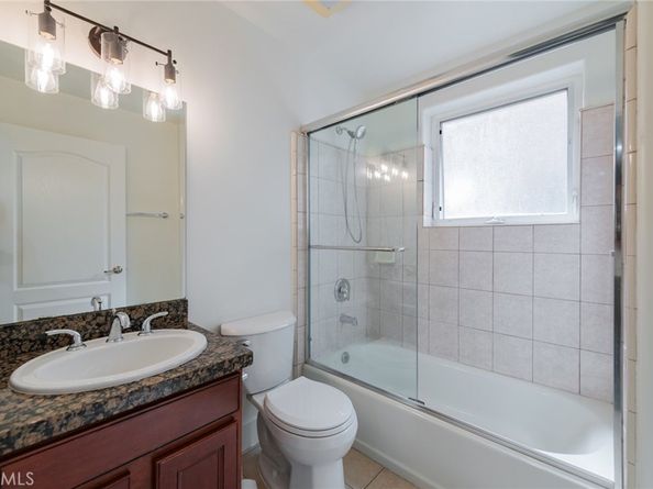 5719 Camellia Avenue 102, North Hollywood CA 91601