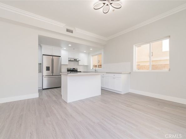 5719 Camellia Avenue 102, North Hollywood CA 91601