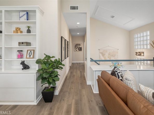 29 68th Place, Long Beach CA 90803
