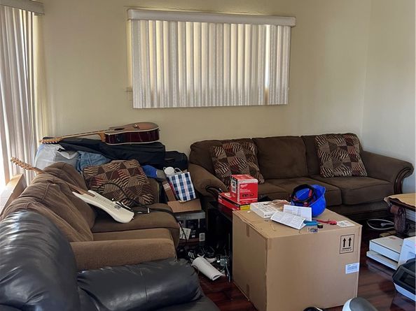 995 E 55th Street, Los Angeles CA 90011