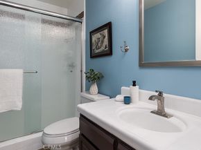 783 S Orange Grove Boulevard 2, Pasadena CA 91105