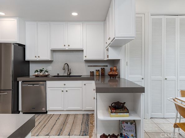 783 S Orange Grove Boulevard 2, Pasadena CA 91105