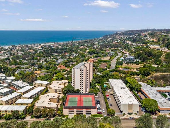 2500 Torrey Pines Road 305, La Jolla CA 92037