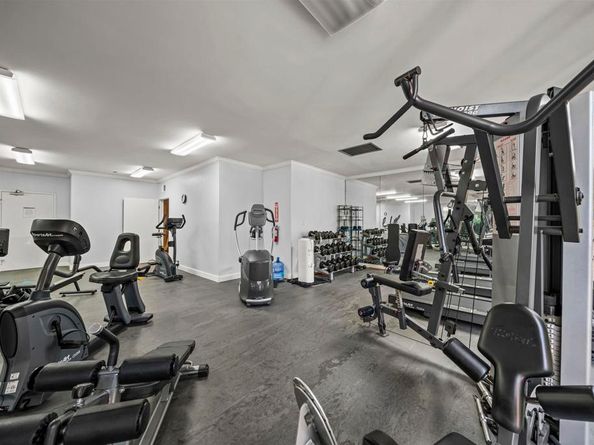 2500 Torrey Pines Road 305, La Jolla CA 92037