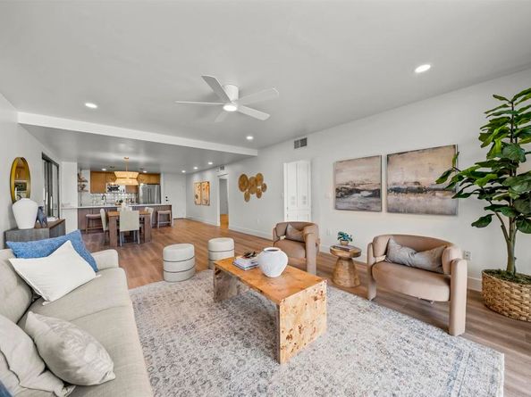 2500 Torrey Pines Road 305, La Jolla CA 92037