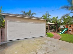 2812 Del Amo, Lakewood CA 90712