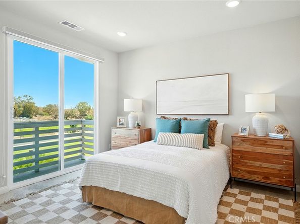 1425 W Sunrise Lane, San Pedro CA 90732