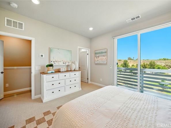 1425 W Sunrise Lane, San Pedro CA 90732