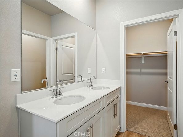 1425 W Sunrise Lane, San Pedro CA 90732