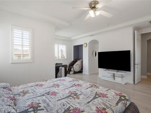 24 Malibu, Irvine CA 92602