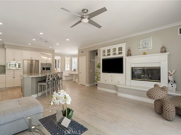 24 Malibu, Irvine CA 92602