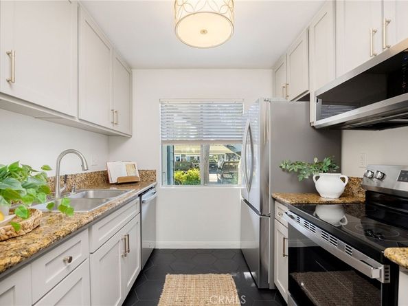 6000 Bixby Village Drive 1, Long Beach CA 90803