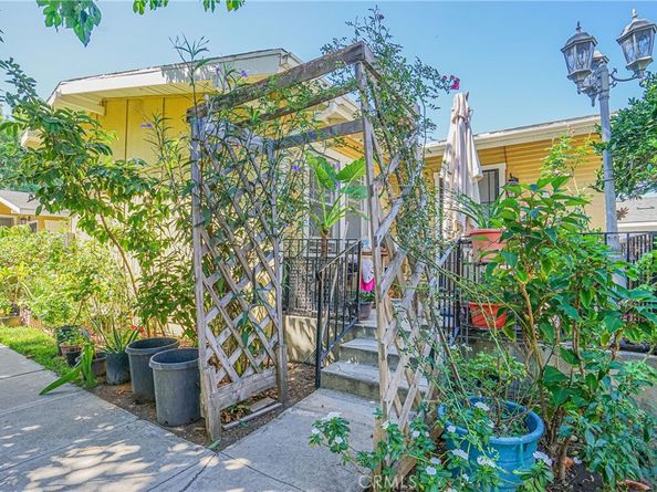 119 W Valencia Drive, Fullerton CA 92832