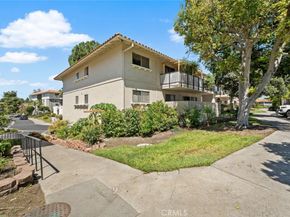 2338 Avenida Sevilla N, Laguna Woods CA 92637