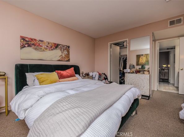 1237 E 6th Street 110, Long Beach CA 90802