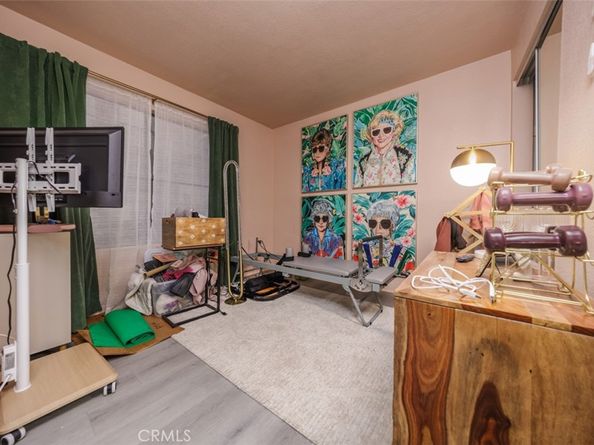 1237 E 6th Street 110, Long Beach CA 90802