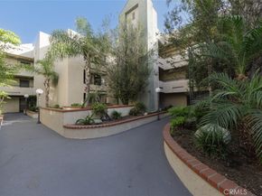 1237 E 6th Street 110, Long Beach CA 90802