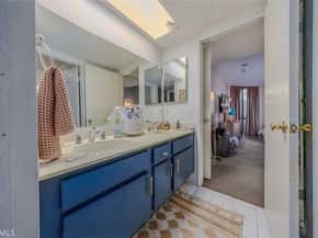 1237 E 6th Street 110, Long Beach CA 90802