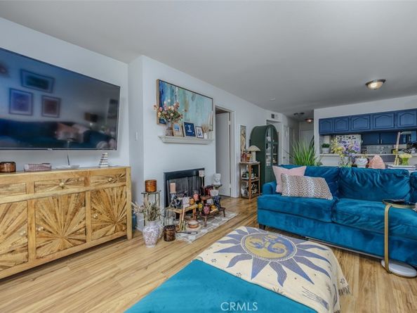 1237 E 6th Street 110, Long Beach CA 90802