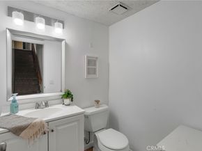 3357 Pasadena Avenue 39, Long Beach CA 90807