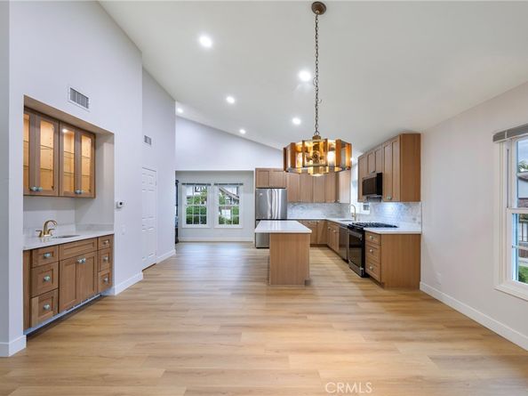 500 S Calle De Casas, Anaheim CA 92807