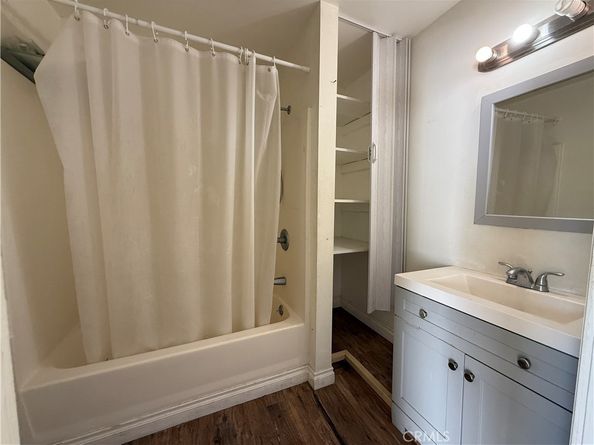 2586 Lake View, Los Angeles CA 90039