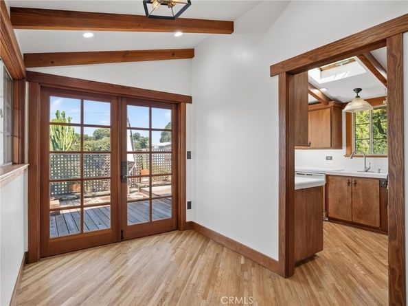 3950 De Longpre Avenue, Los Angeles CA 90027