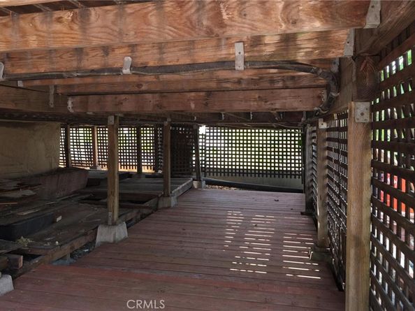 3950 De Longpre Avenue, Los Angeles CA 90027