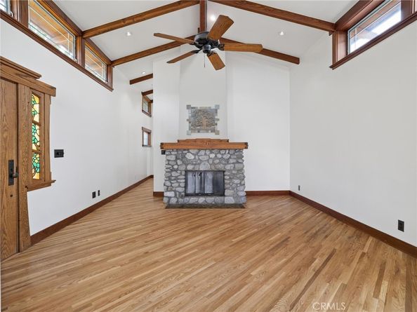 3950 De Longpre Avenue, Los Angeles CA 90027