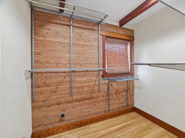 3950 De Longpre Avenue, Los Angeles CA 90027