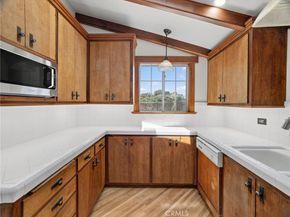 3950 De Longpre Avenue, Los Angeles CA 90027