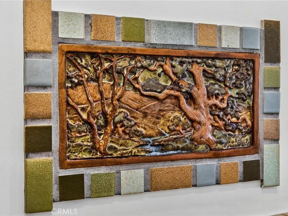 3950 De Longpre Avenue, Los Angeles CA 90027