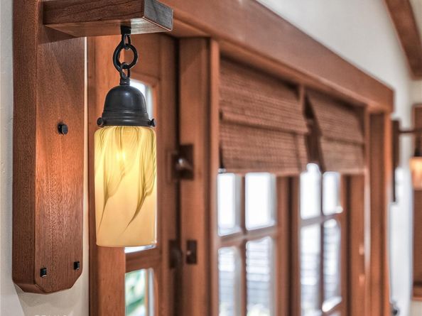 3950 De Longpre Avenue, Los Angeles CA 90027