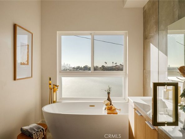 1919 Seigneur Avenue, Los Angeles CA 90032