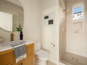 1919 Seigneur Avenue, Los Angeles CA 90032