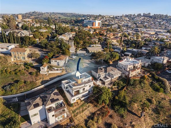 1919 Seigneur Avenue, Los Angeles CA 90032