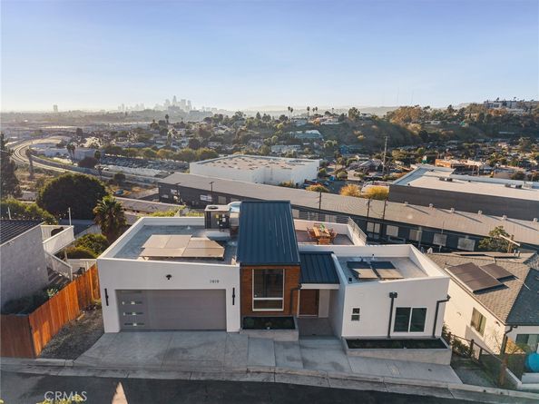 1919 Seigneur Avenue, Los Angeles CA 90032