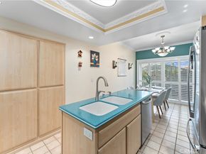 1340 Glenwood Road 28, Glendale CA 91201