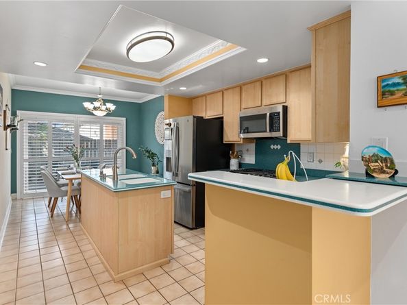 1340 Glenwood Road 28, Glendale CA 91201