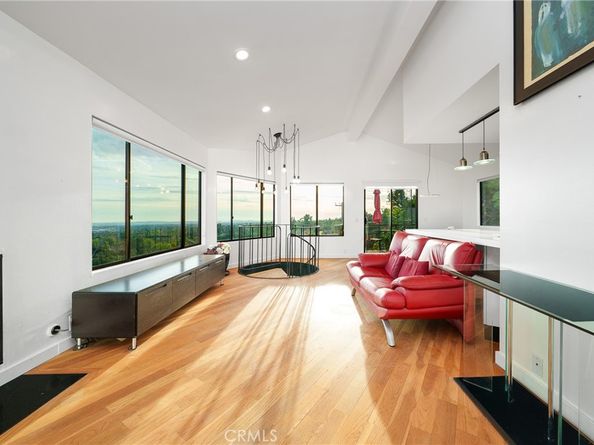 640 Sturtevant Dr, Sierra Madre CA 91024