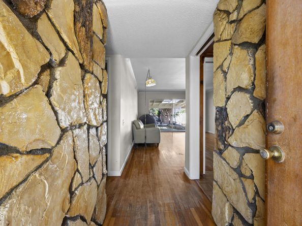 4156 Aralia Road, Altadena CA 91001