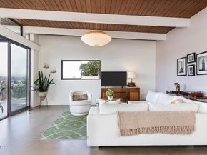 877 Hillcrest Drive, Pomona CA 91768