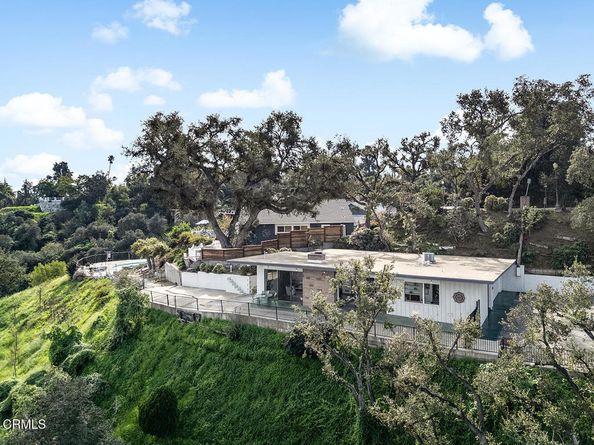 877 Hillcrest Drive, Pomona CA 91768