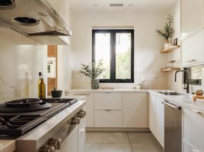 1905 Midlothian Drive, Altadena CA 91001