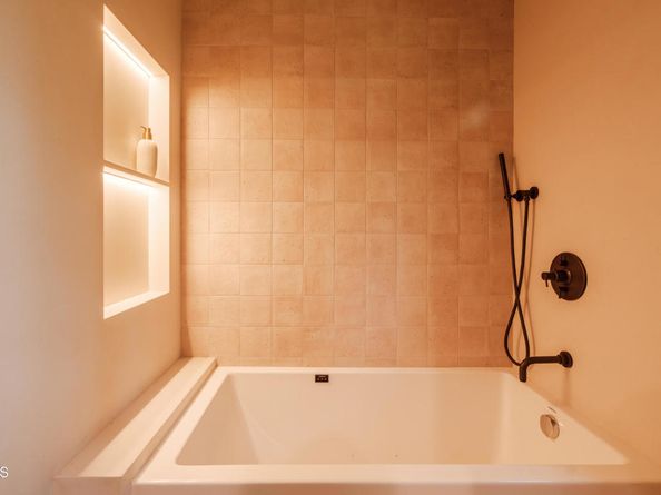 1905 Midlothian Drive, Altadena CA 91001