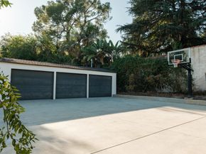 1905 Midlothian Drive, Altadena CA 91001