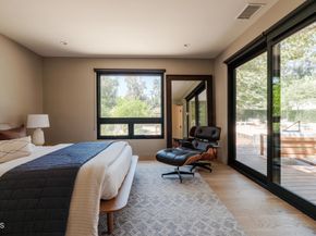 1905 Midlothian Drive, Altadena CA 91001