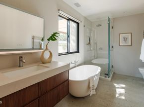1905 Midlothian Drive, Altadena CA 91001
