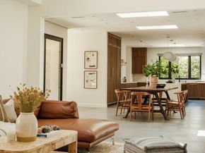 1905 Midlothian Drive, Altadena CA 91001